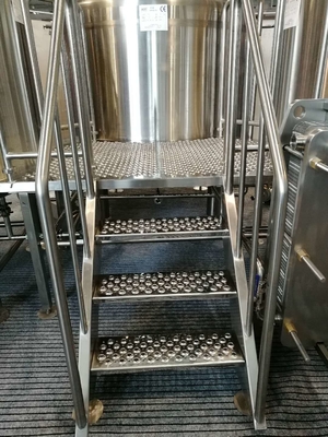10BBL ブリューハウスの大規模の醸造装置の半自動コントロール パネル