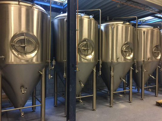 パブ/ビール棒大きい家の醸造システム ビール発酵タンクJacketed円錐