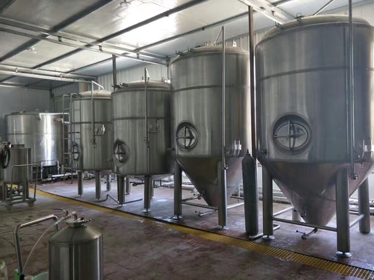 大規模産業ビール醸造装置3000l 5000lの調節可能な電圧