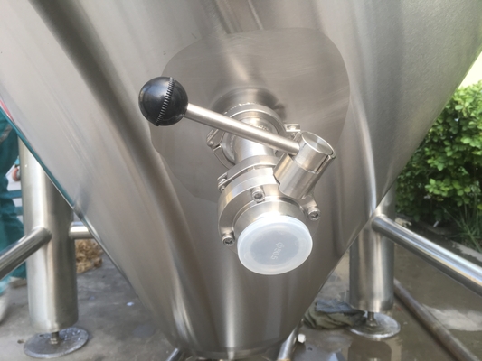 炭酸化作用の石PLC制御を用いるSUS304技術ビール醸造装置20bbl