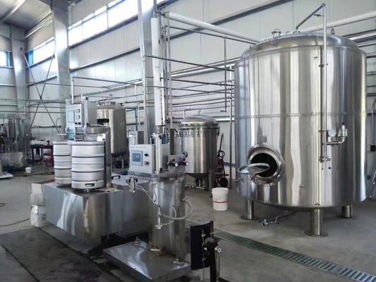 カスタマイズされる3bbl 5Bbl 7Bbl 10Bblの地ビール装置の普通サイズ380Vか220V