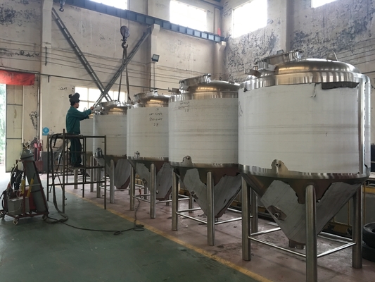 5000L大規模ビール醸造装置の縦のタイプ磨かれた表面